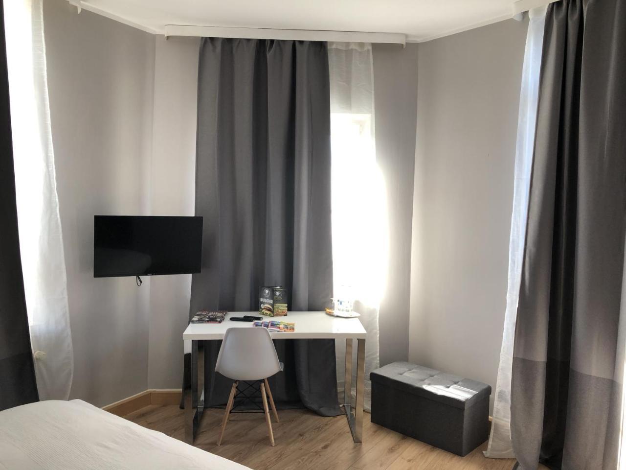 Hotel Restaurant Zum Loewen Duisburg Eksteriør billede